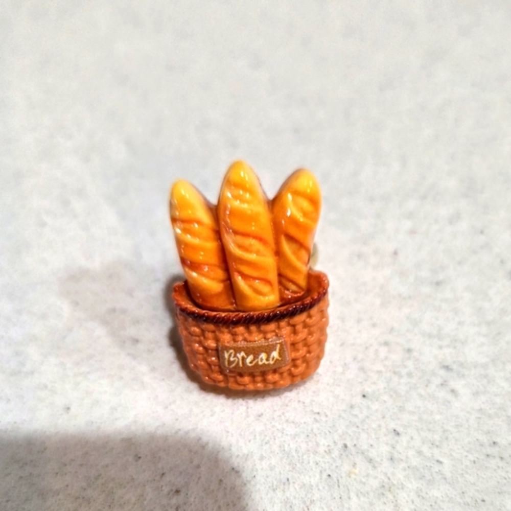 Basket Of Baguettes Ring